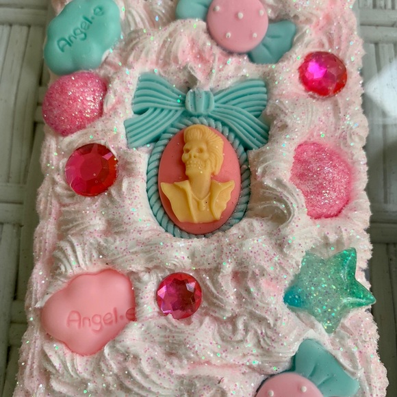 Decoden Skeleton Rockabilly Elvis Case - Picture 2 of 4